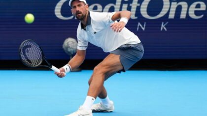 Djokovic gây sốc, thua chóng vánh ở trận ra quân Cincinnati