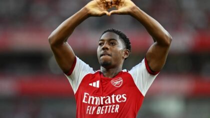 Arsenal vượt qua tân binh Champions League đầy kịch tính trên chấm 11m