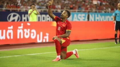 CĐV Indonesia đồng thanh gọi tên ngôi sao Việt Nam sau chức vô địch FIFA ASEAN Cup